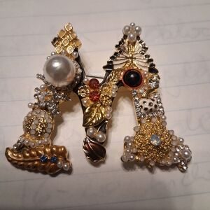 Elegant Gold and Silver Brooch with Pearl Accents